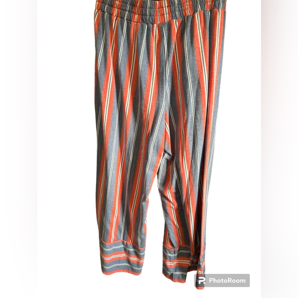 Capri pants